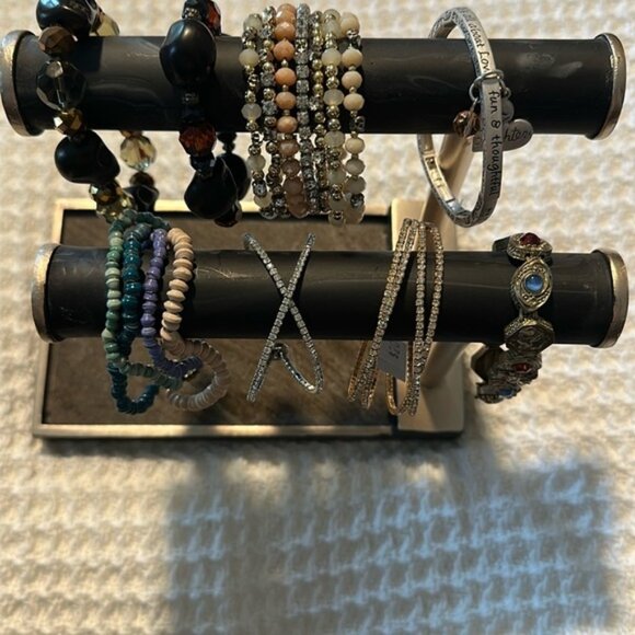 Black and Gold Chunky Beaded Bracelet - Picture 3 of 3